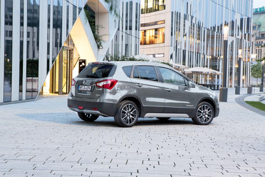  Suzuki SX4 S-Cross Limited plus 2015 года  (фото 3 из 4)